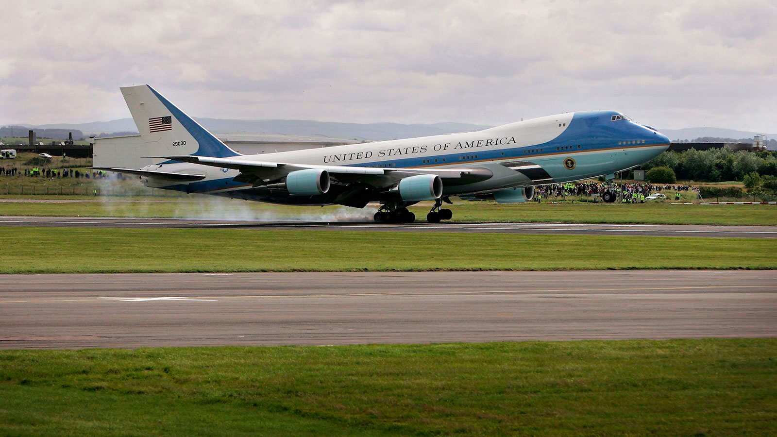 A photo of Air Force One landing. 