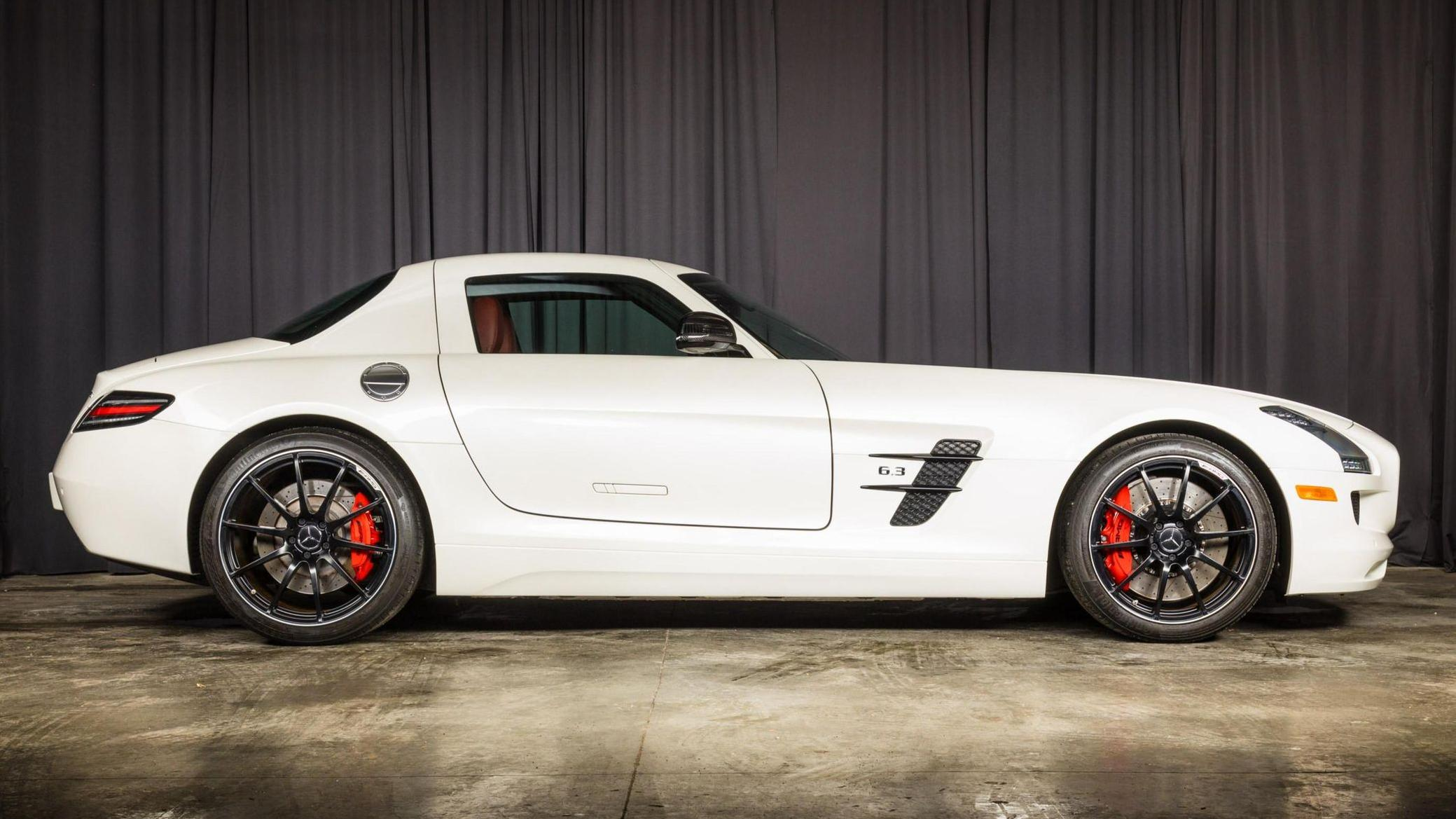 2013 Mercedes-Benz SLS AMG GT Coupe