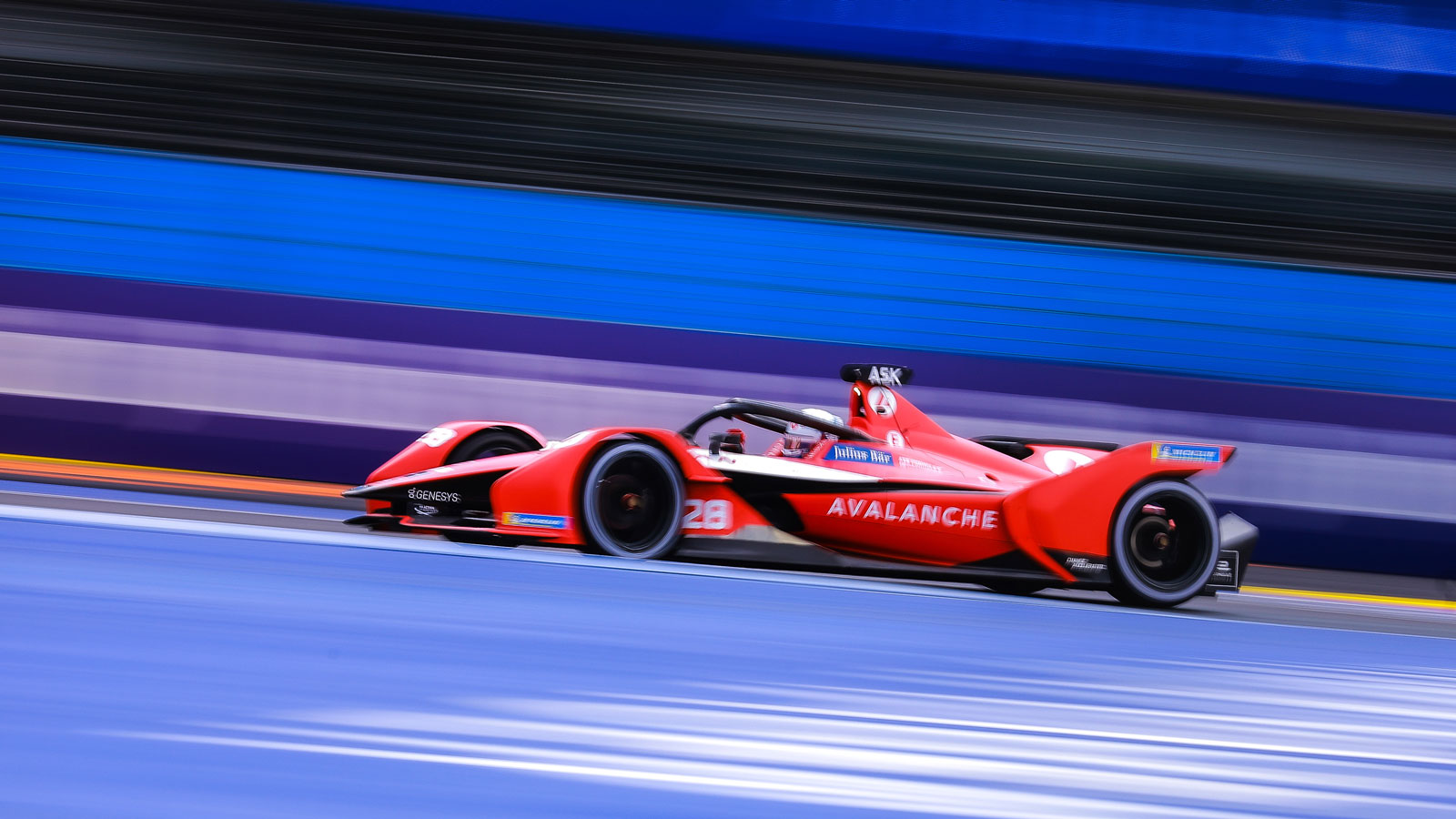 Oliver Askew races his Formula E car in Mexico. 