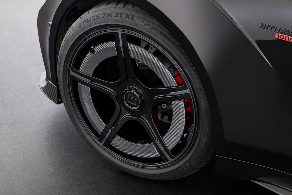 Carbon-fiber wheels of a Brabus Rocket 1000