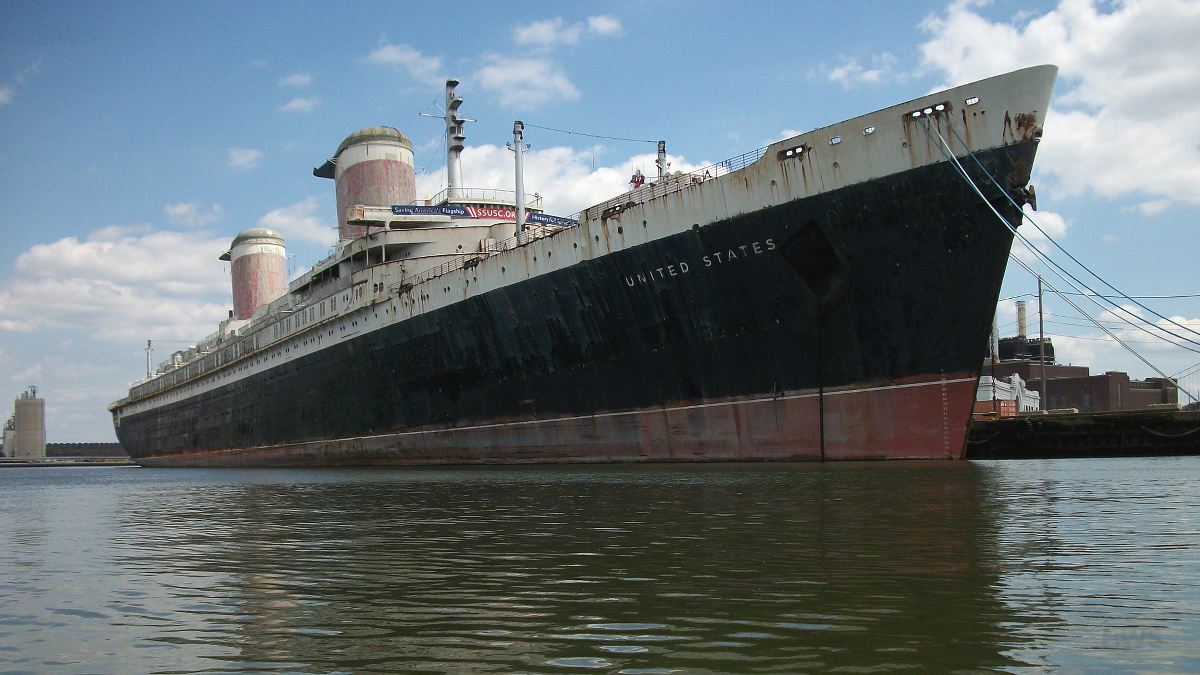 SS United States, Pier 82, Columbus Boulevard, Philadelphia, Pennsylvania, USA in 2017